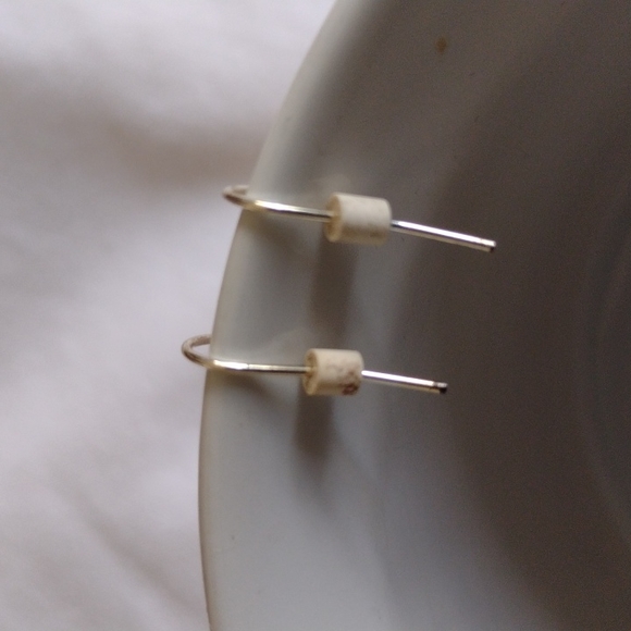 Dainty pink earrings - Picture 2 of 4